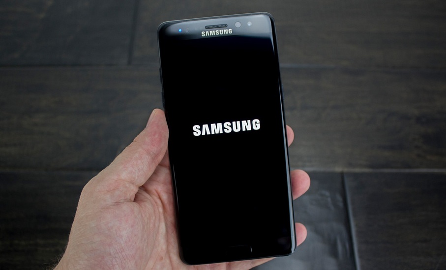 Samsung Galaxy C10 получит двойную камеру раньше Note 8